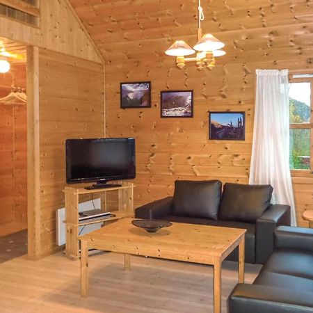 Amazing Home In Vallavik With House Sea View Vangsbygd Exteriör bild